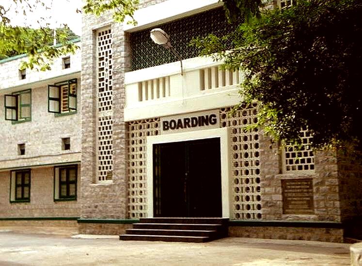 boarding house entry boarding house entry